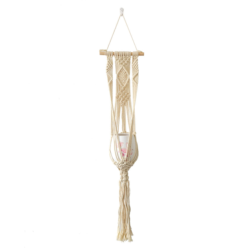 Macrame flower holder with elegant design