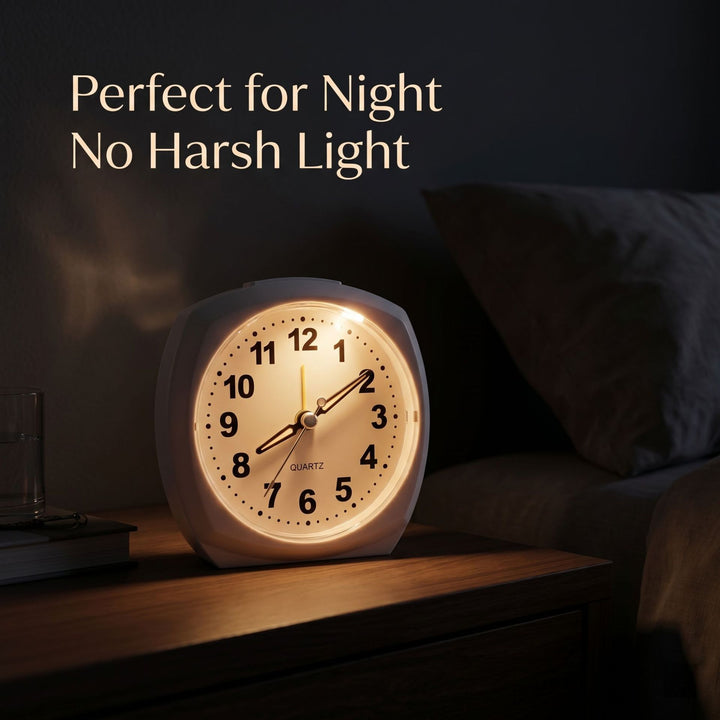 Analog alarm clock with night light and snooze function Kalsten