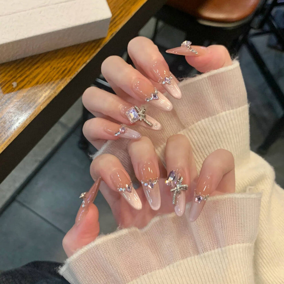 Whimsical Character-Designed Press-On Nail Art Kalsten
