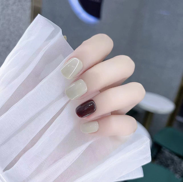 Elegant Press-On Nail Set Kalsten