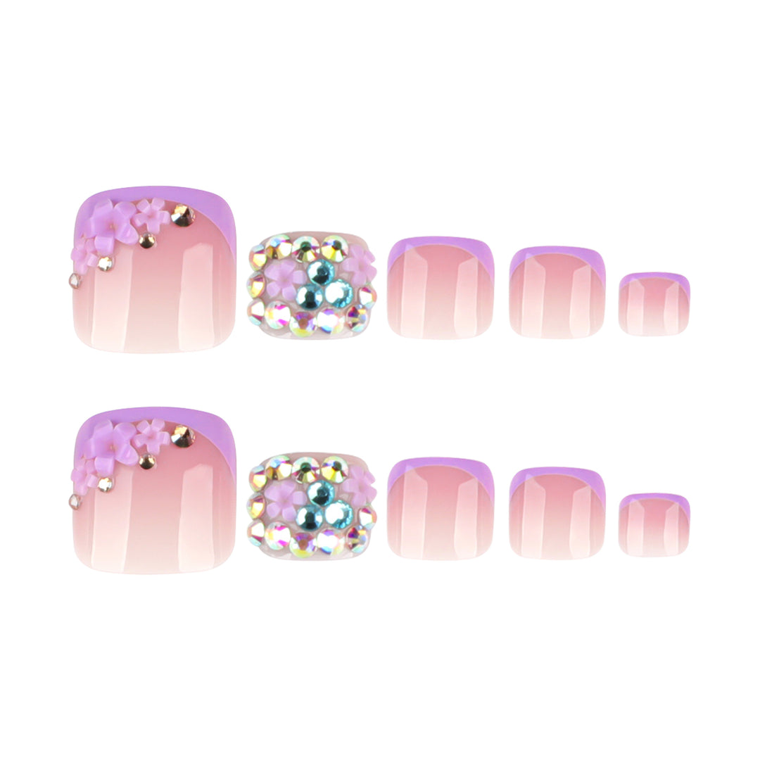 Artful nail design with elegant glitter accent Kalsten