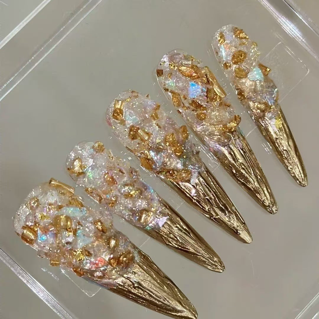 Elegant 3D Gold-Accent Press-On Nail Set Kalsten