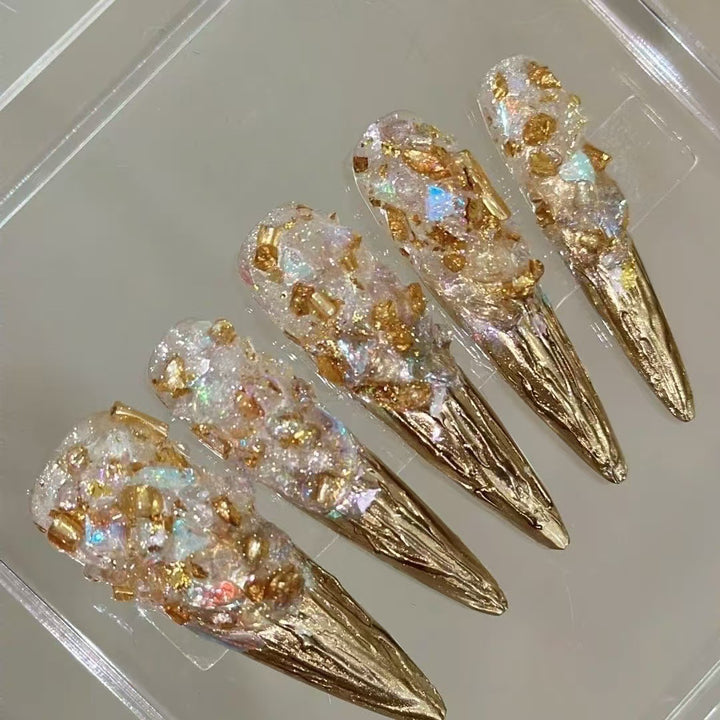 Elegant 3D Gold-Accent Press-On Nail Set Kalsten