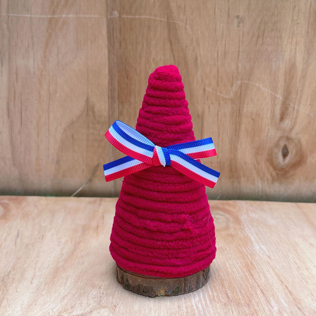 Unisex festive table tree made of knitted fleece with star topper and wooden base Kalsten