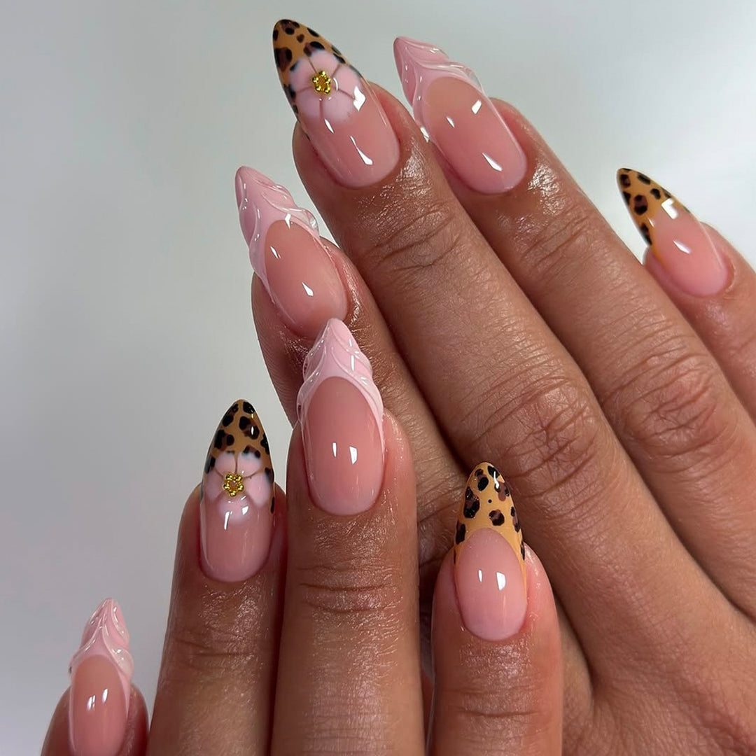 Artificial nails with luxurious leopard design and elegant accents Kalsten