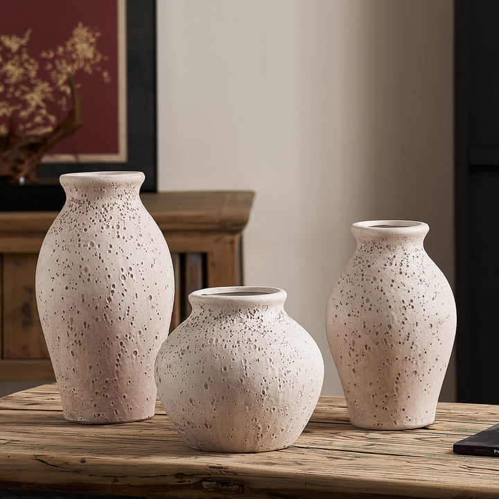Elegant Ceramic Vase Kalsten