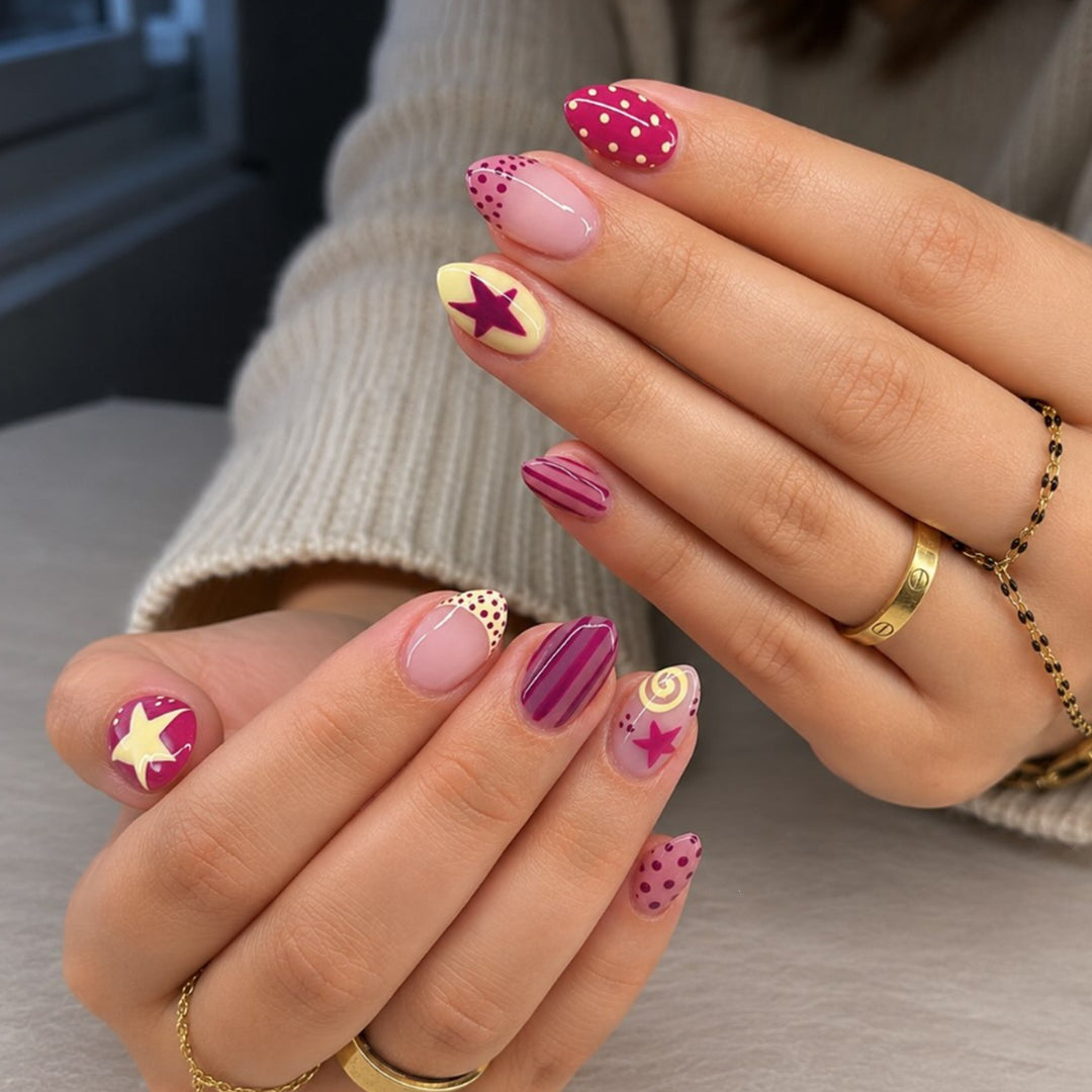Nail art set with creative star and spiral motifs Kalsten