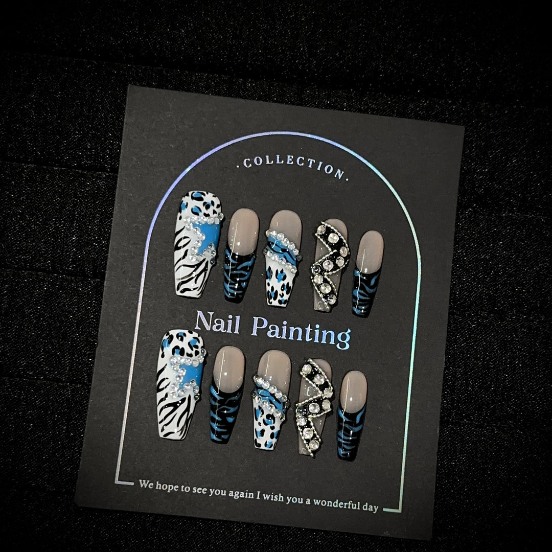 Elegant Press-On Nail Art Set