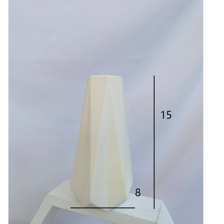 Elegant Ribbed Ceramic Vase Kalsten