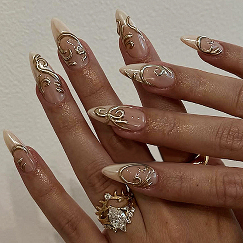 Acrylic nail set with elegant golden decorations Kalsten