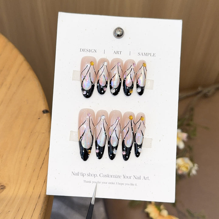 Artificial nails with artistic holographic accents Kalsten