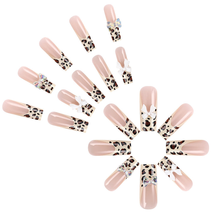 Stylish Nail Art Kalsten