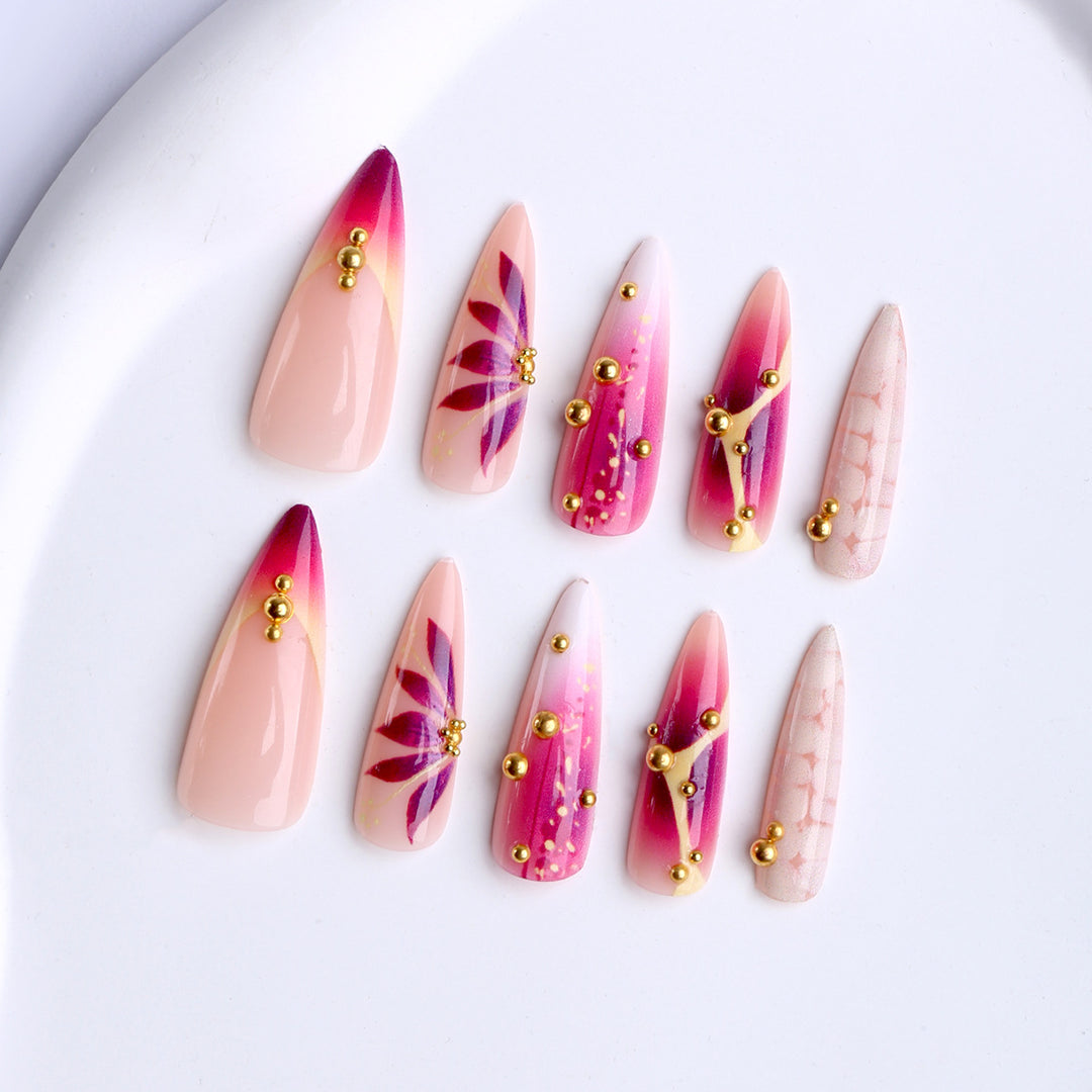 Exquisite Artificial Nails with Glamorous Accents Kalsten