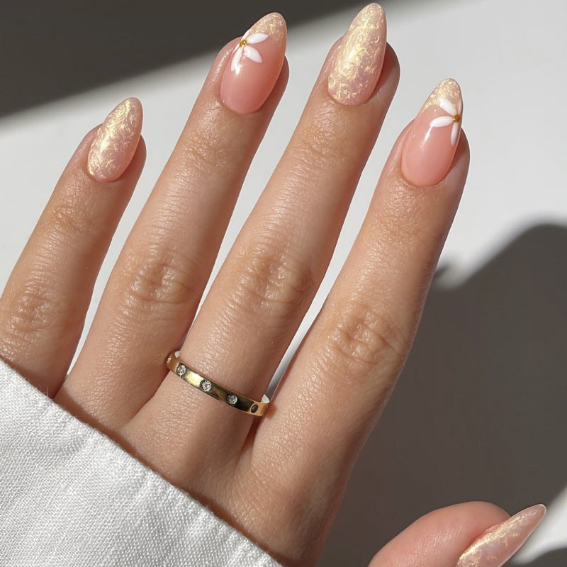 Elegant jewelry ring with sparkling accents Kalsten