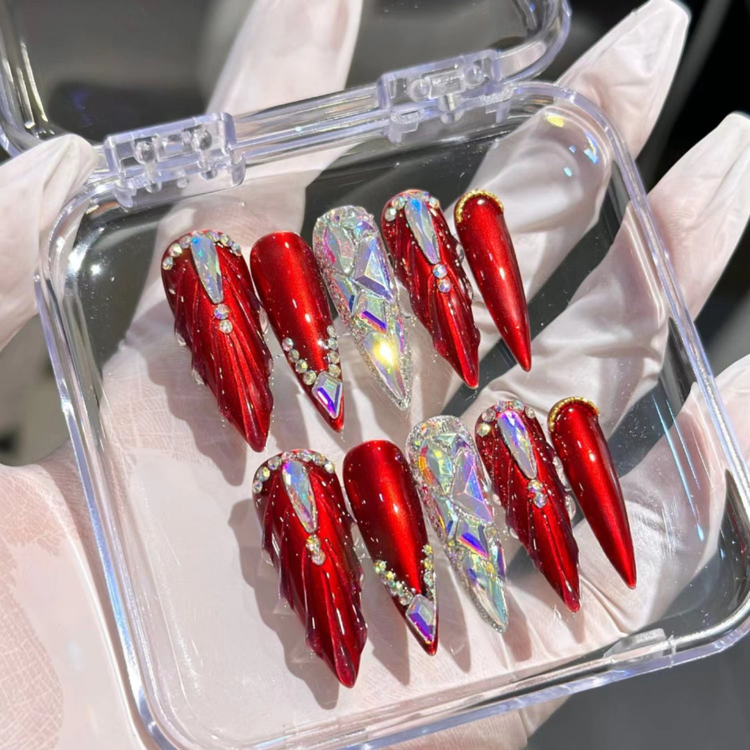 Premium Decorative Pointed Press-On Nail Set