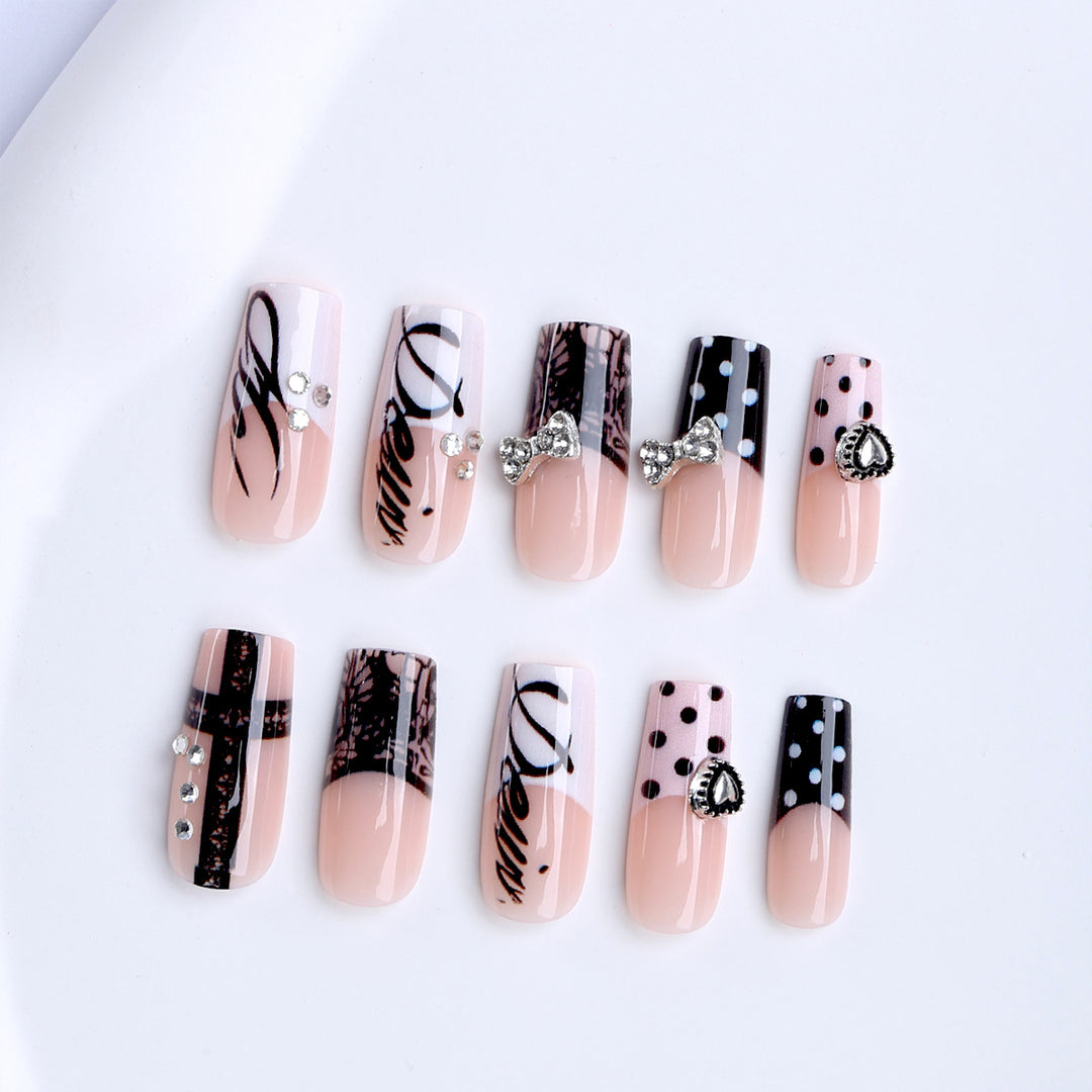 Artificial Nails with Glamorous Accents Kalsten
