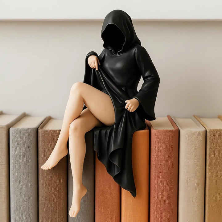 Creepy decorative figure Kalsten