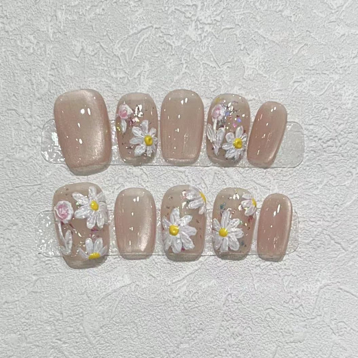 Floral-Inspired Press-On Nail Art Set Kalsten