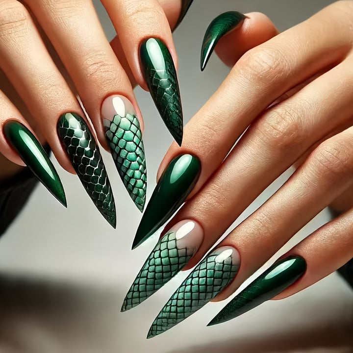 Artificial nails with shimmering snake skin pattern Kalsten