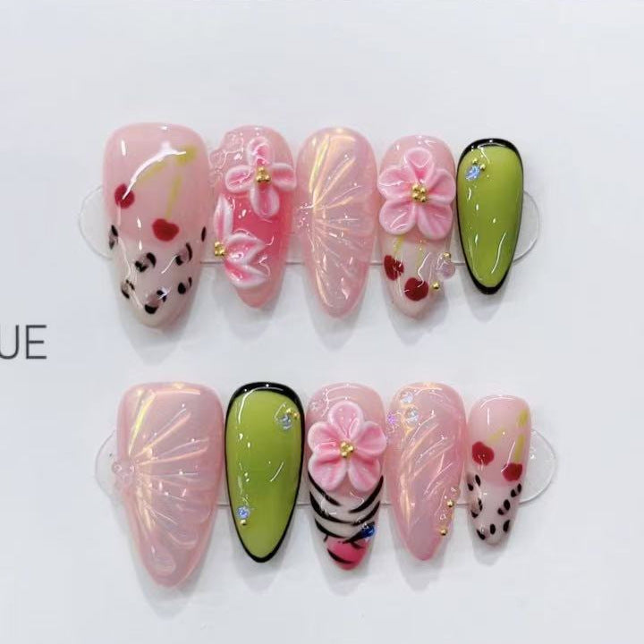 Artistic Floral-Embellished Press-On Nail Set Kalsten