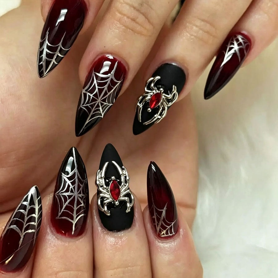 Glamorous artificial nails with spider design Kalsten
