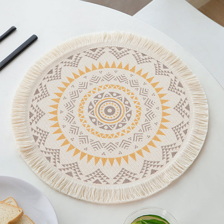 Round woven placemat with fringes and mandala jacquard structure Kalsten
