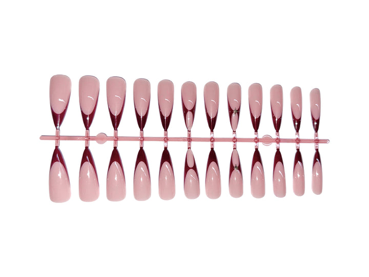 Nail art set with pointed shapes and shiny accents Kalsten