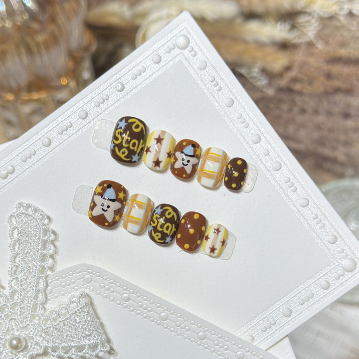 Themed Press-On Nail Art Set with Hello Kitty Designs Kalsten