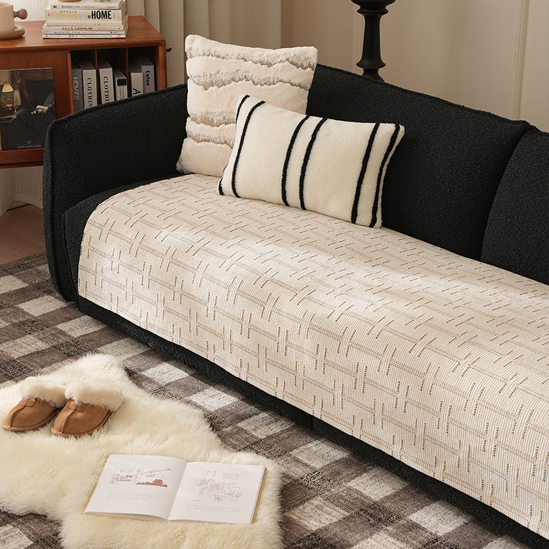 Woven rectangular table runner made of cotton blend with checkered pattern and striped border Kalsten