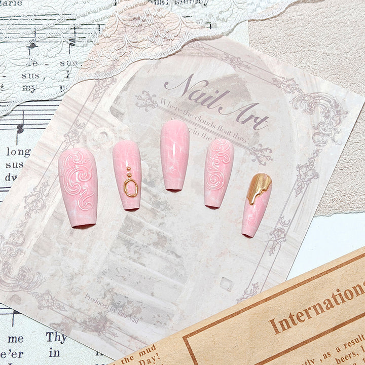 Elegant and Decorative Art Nails Kalsten