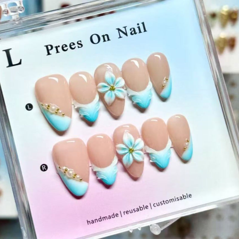 Elegant artificial nails with floral accents Kalsten