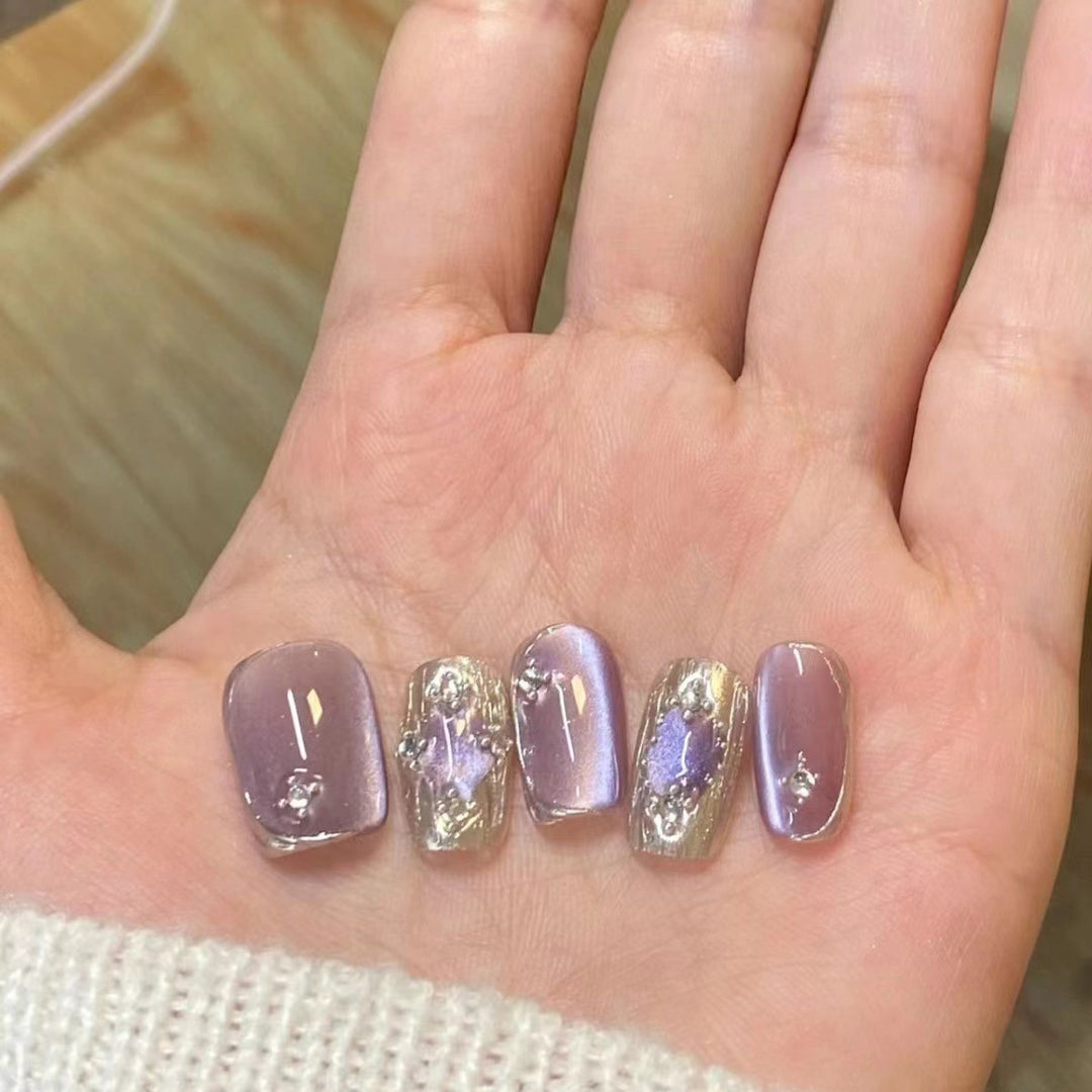 Artistic Press-On Nail Designs Kalsten