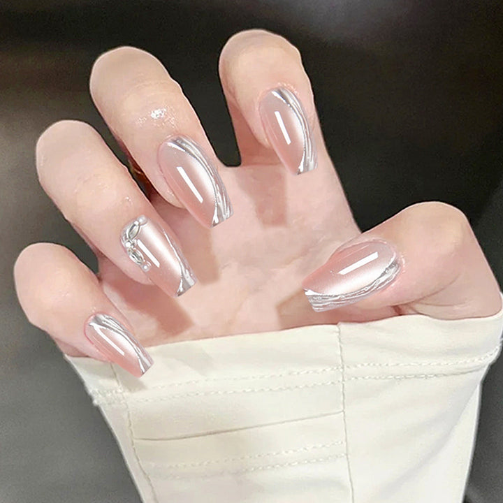 Glamorous artificial nails Kalsten