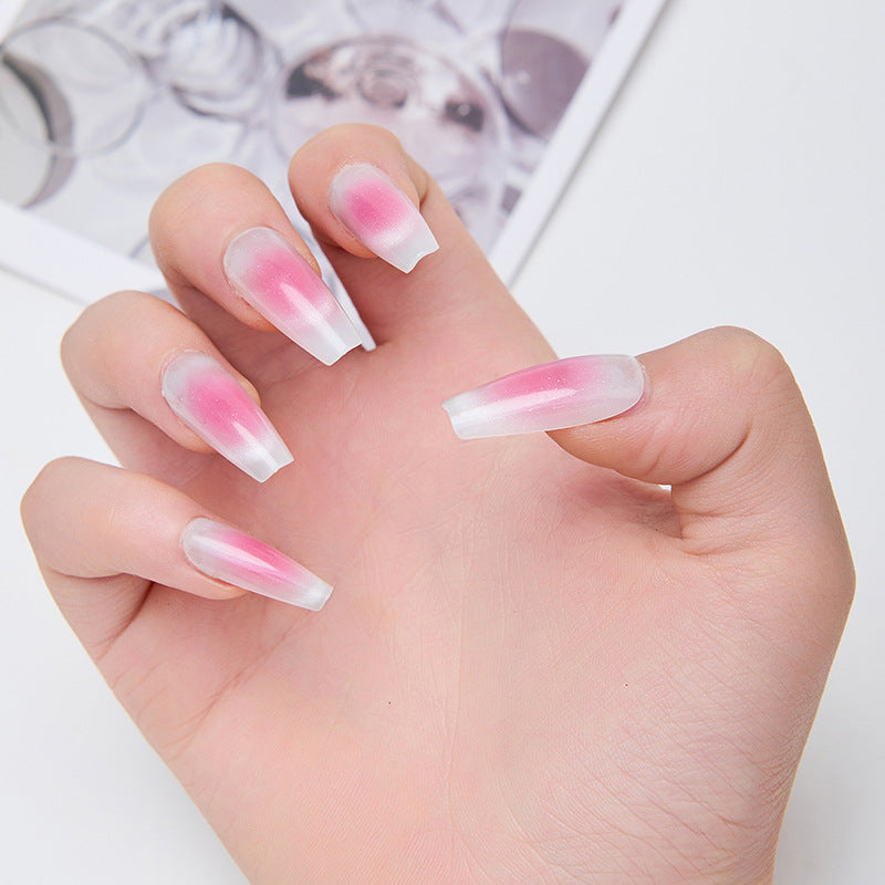 Artificial nails with soft ombre effect Kalsten