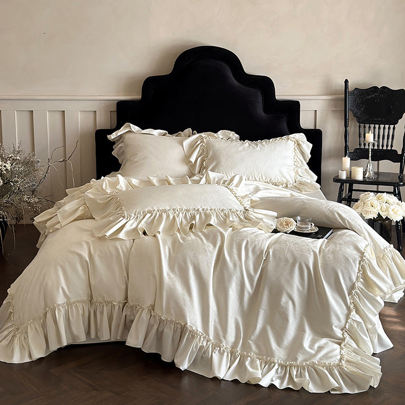 Elegant bed linen set made of satin-like jacquard with ruffle edge