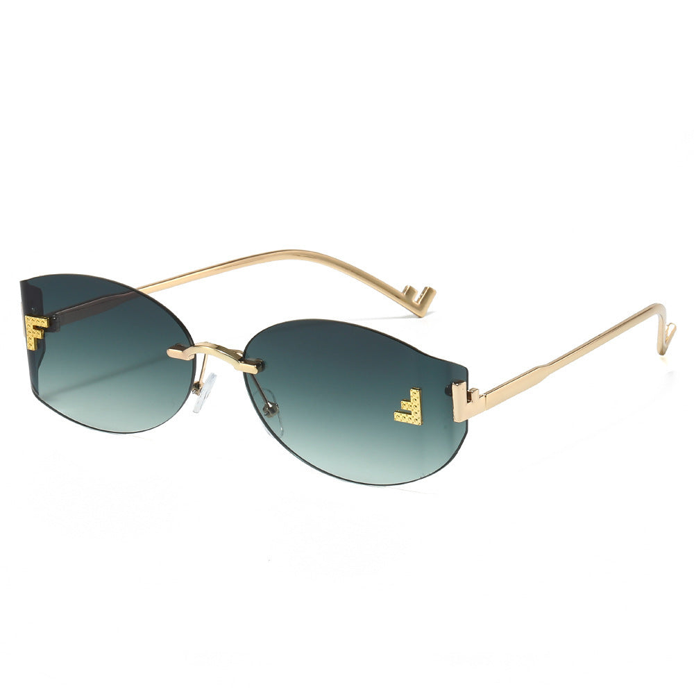 Elegant Winged Sunglasses Kalsten