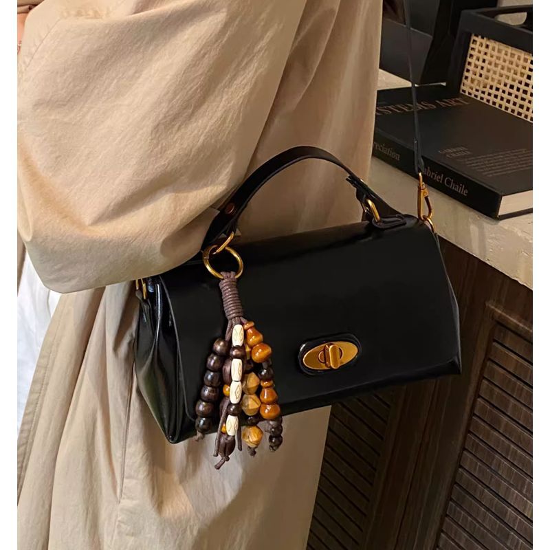 Elegant Leather Crossbody Bag Kalsten