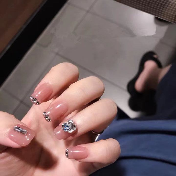 Glamorous artificial nail designs Kalsten