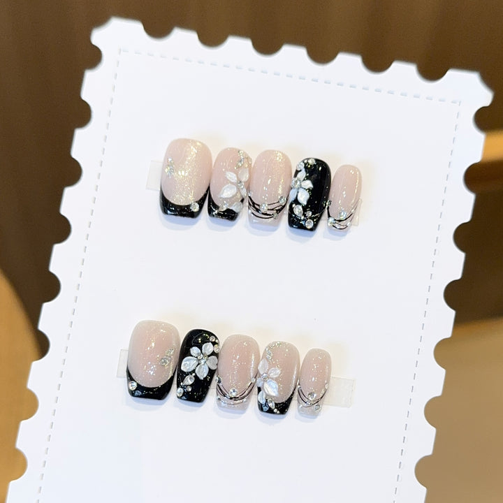 Exclusive artificial nails with floral accents and glitter coating Kalsten