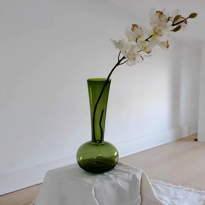 High-quality glass vase with slim design Kalsten