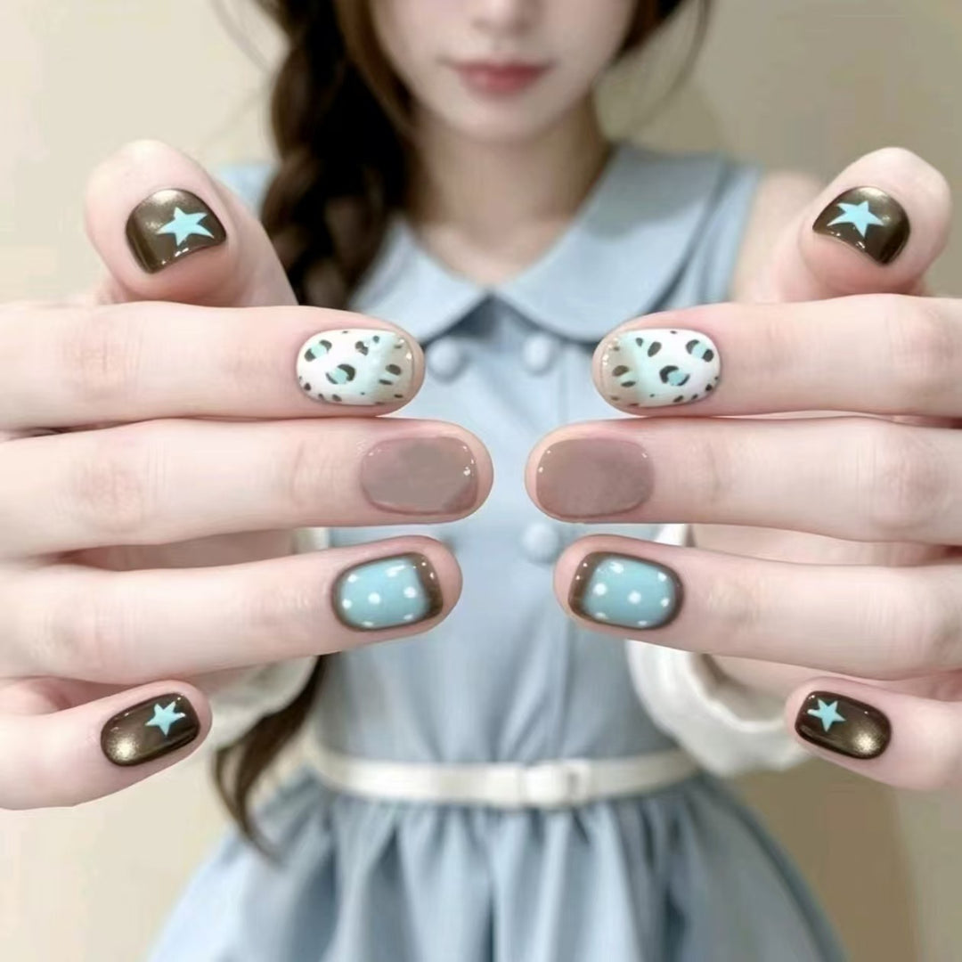 Trendy Graphic Nail Art Set Kalsten