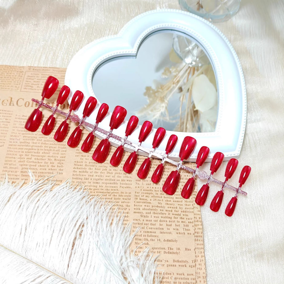 Artificial nails with shimmering effect Kalsten
