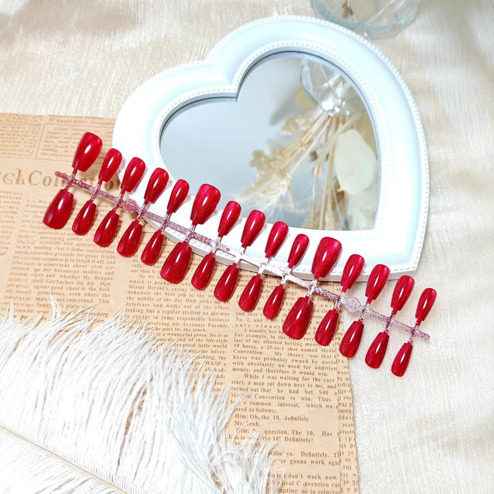 Artificial nails with shimmering effect Kalsten