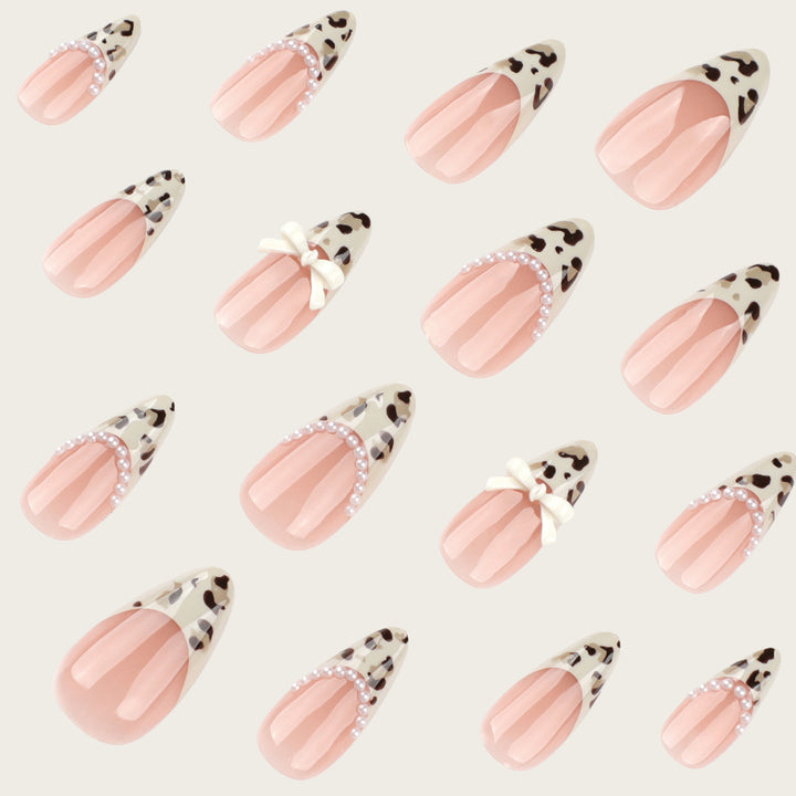 Artistic Press-On Nail Set with Bow and Animal Print Kalsten