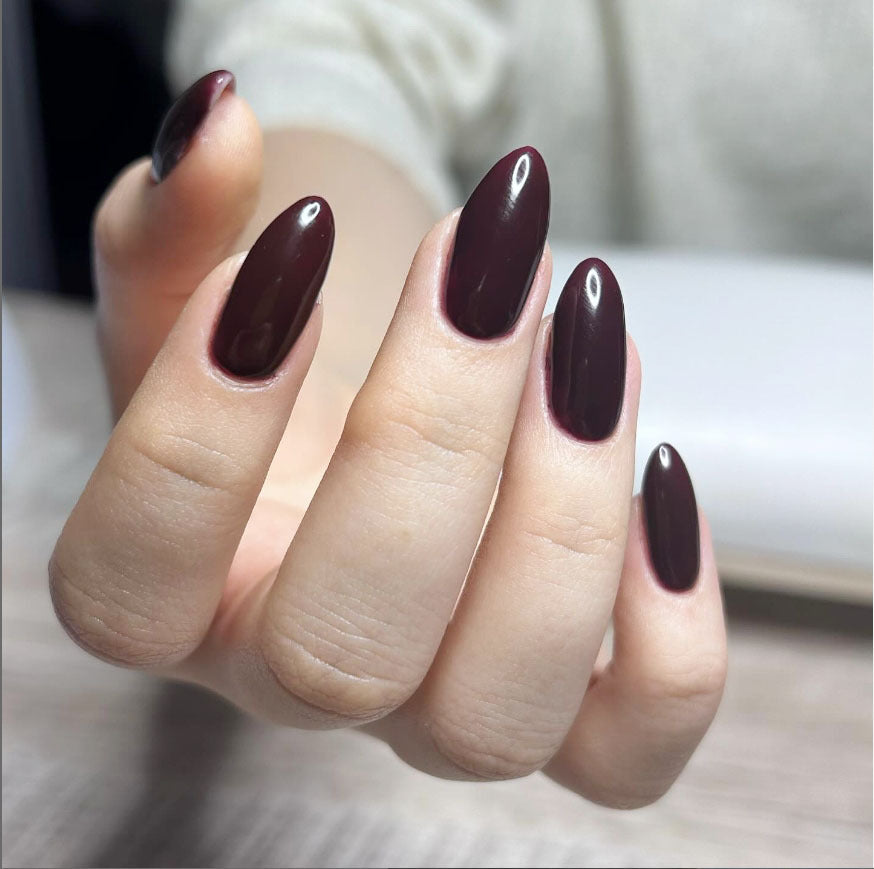 Elegant Almond-Shaped Press-On Nails Set Kalsten