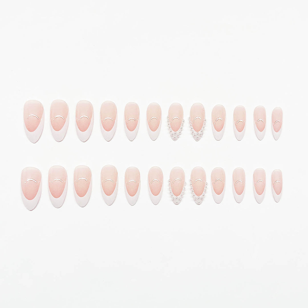 Nail art set with elegant design and 3D pearl embellishments Kalsten