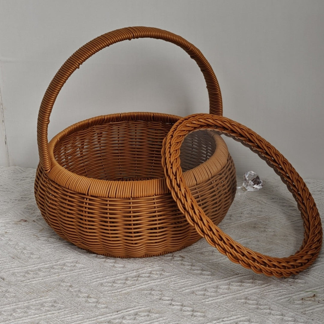 Handcrafted Woven Picnic Basket Kalsten