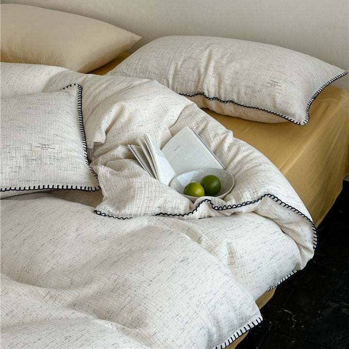 High-quality bedding set made of cotton-linen with fine texture and contrasting decorative seam