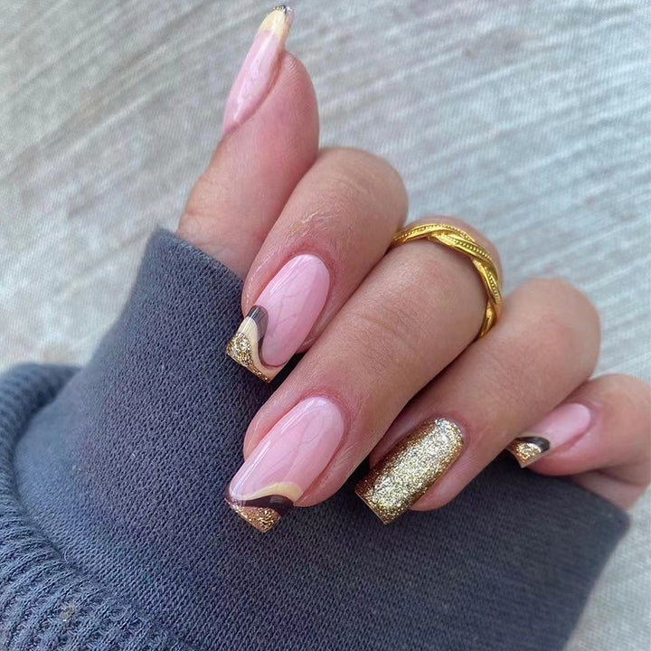 Creative and elegant art nails Kalsten
