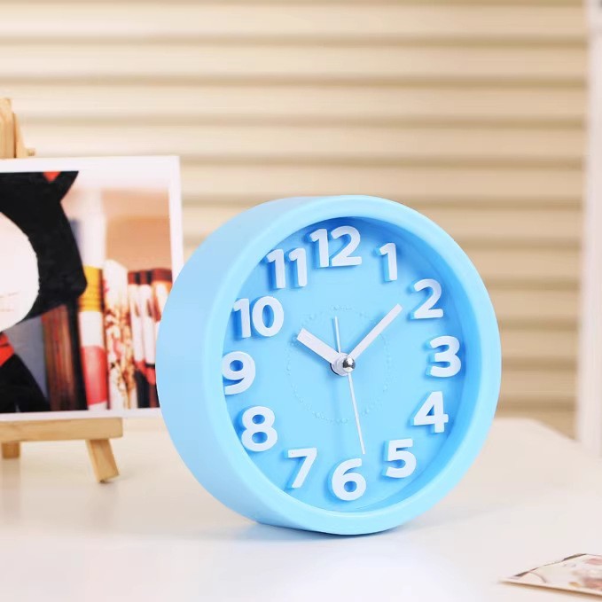 Modern Table Clock In Minimalist Design Kalsten